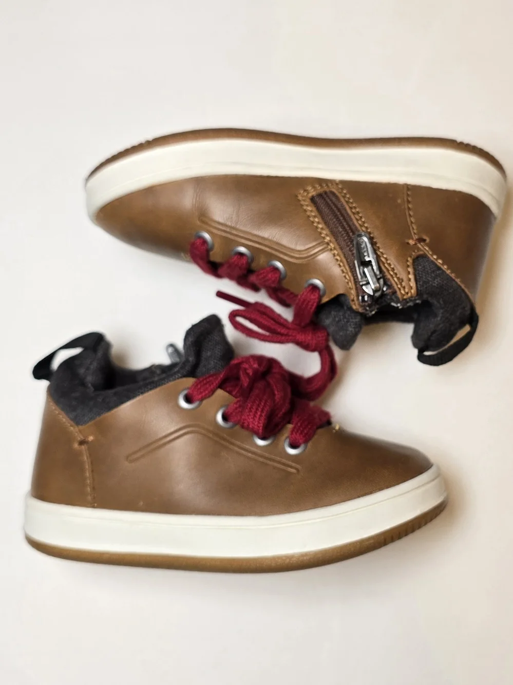 Kids Brown Leather-Look High-Top Sneakers with Red Laces